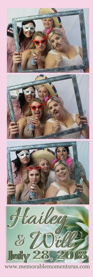 Memorable Moments R Us wedding vendor photo