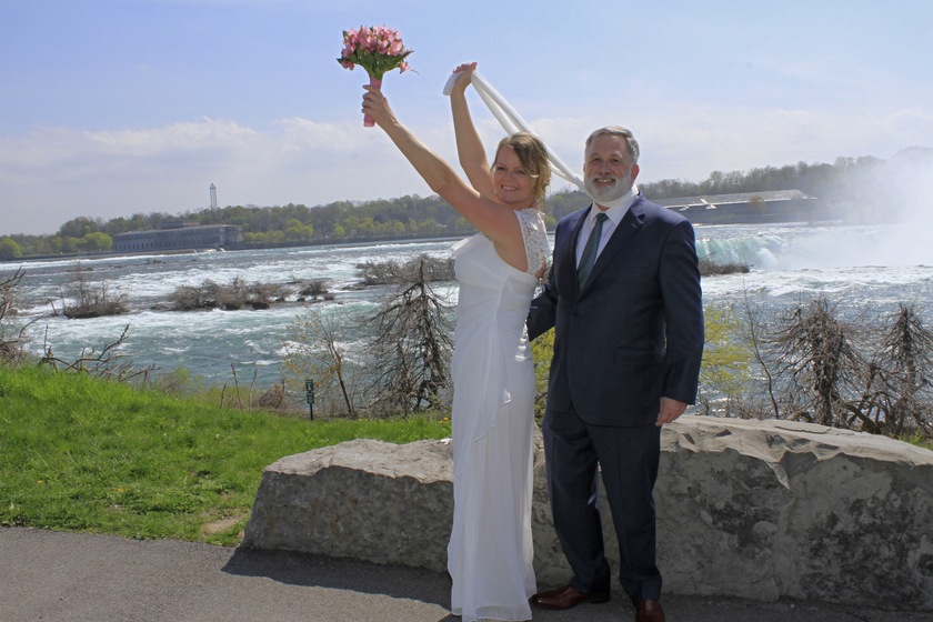 Niagara Falls Chapel wedding vendor photo