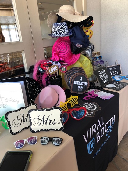 Viral Booth Oc wedding vendor photo