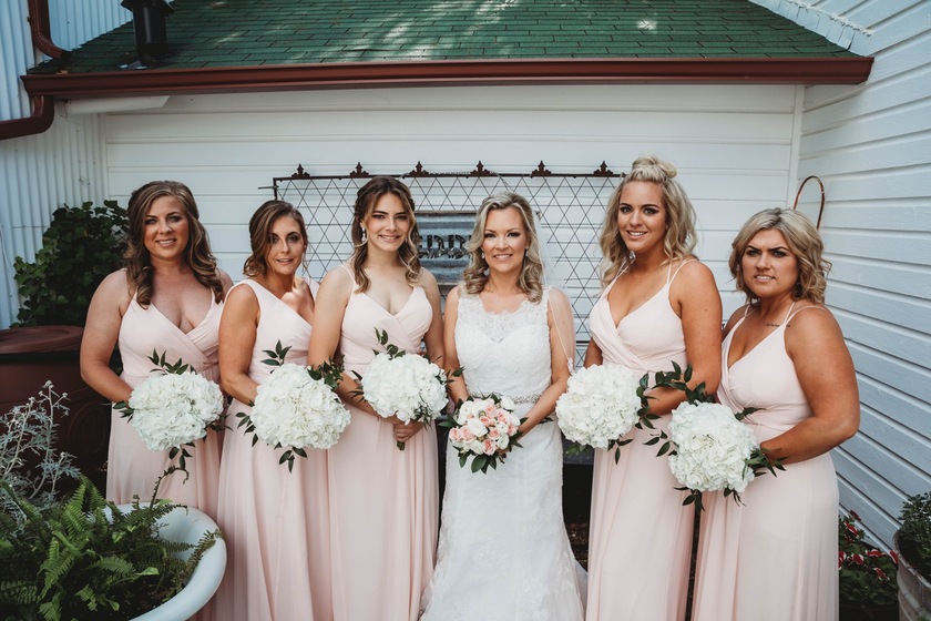 Amarie Makeup Artistry wedding vendor photo
