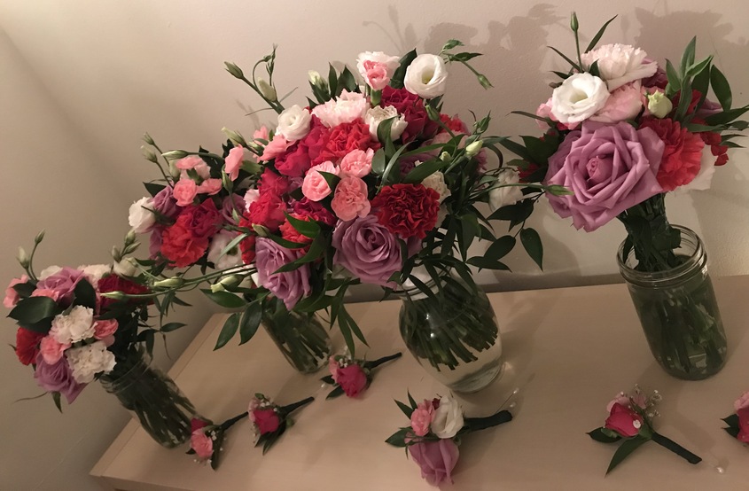Zen N Floral wedding vendor photo
