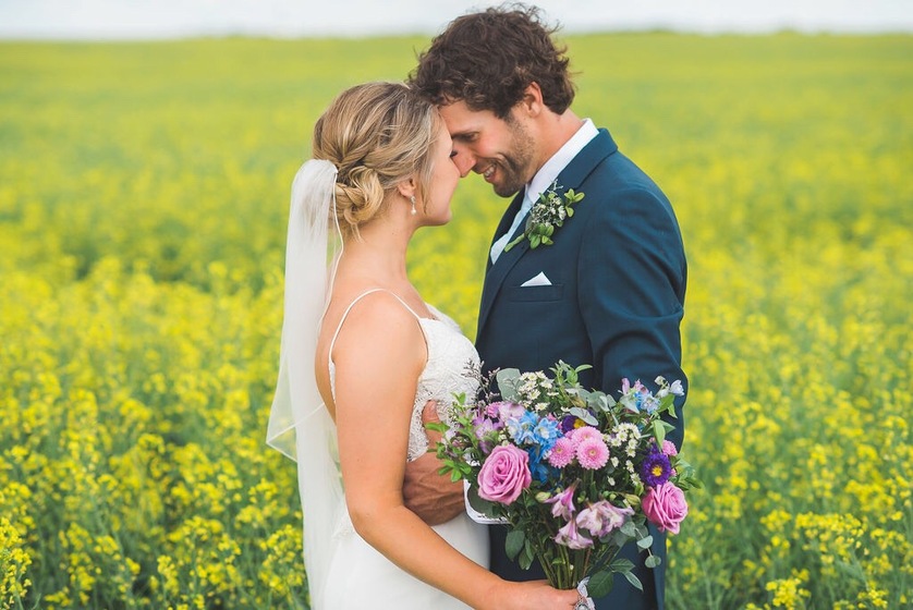 Callia Flowers wedding vendor photo