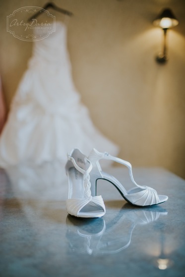 Artsy Daria Photography wedding vendor photo