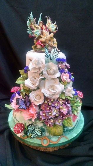 Cakes By Laura, Llc wedding vendor photo