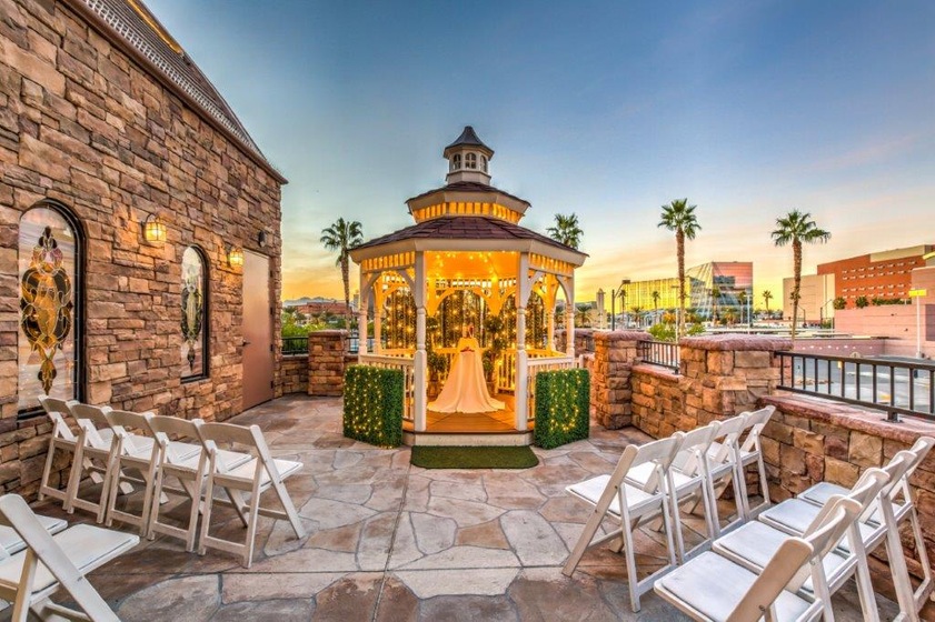 Vegas Weddings wedding vendor photo