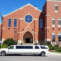 Photo of Al-limousine, a wedding limo service in Calgary