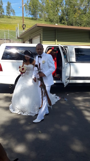 Al-limousine wedding vendor photo