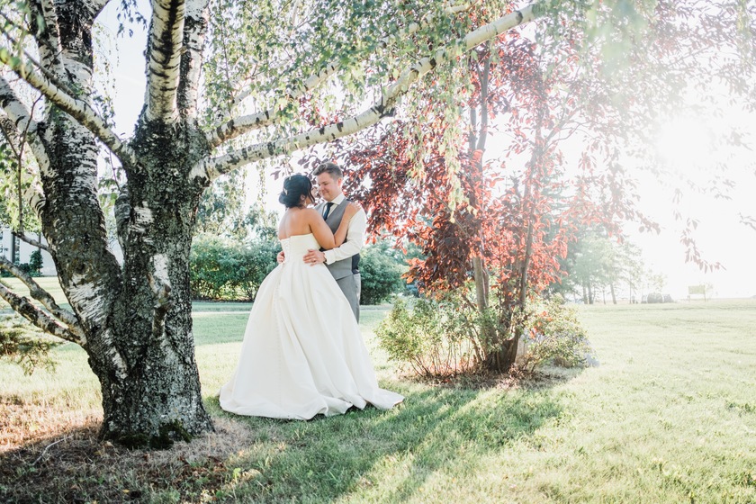 Tiara Nicole Photography wedding vendor photo