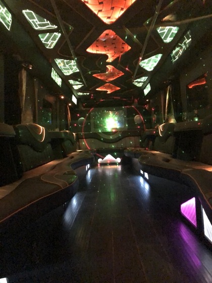 Luxury Limo Of Seattle wedding vendor photo
