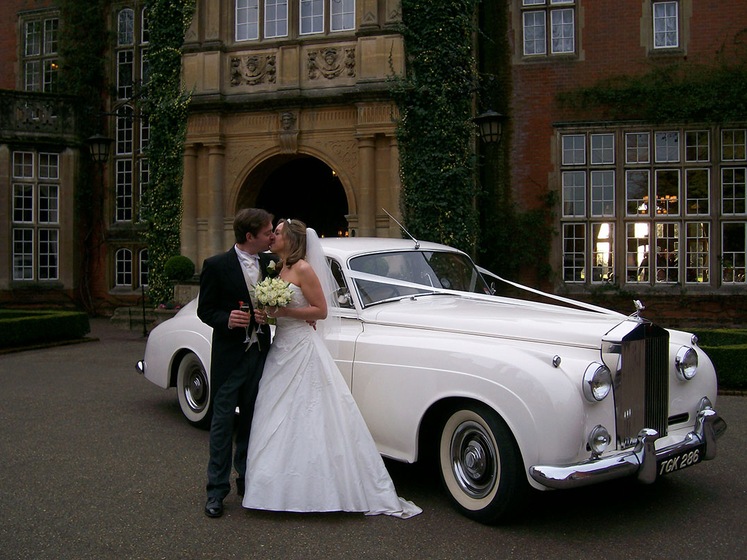 Luxury Limo Of Seattle wedding vendor photo