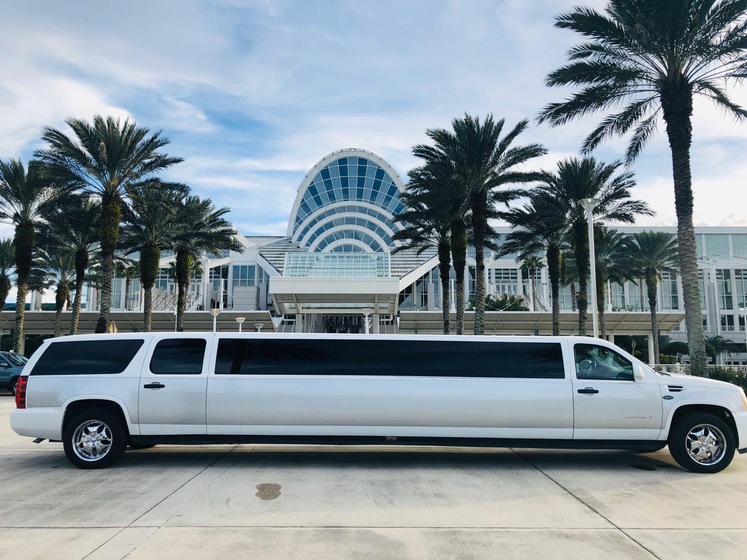 Exquisite Town Car wedding vendor photo