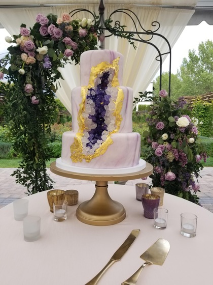 Carrie's Cakes wedding vendor photo