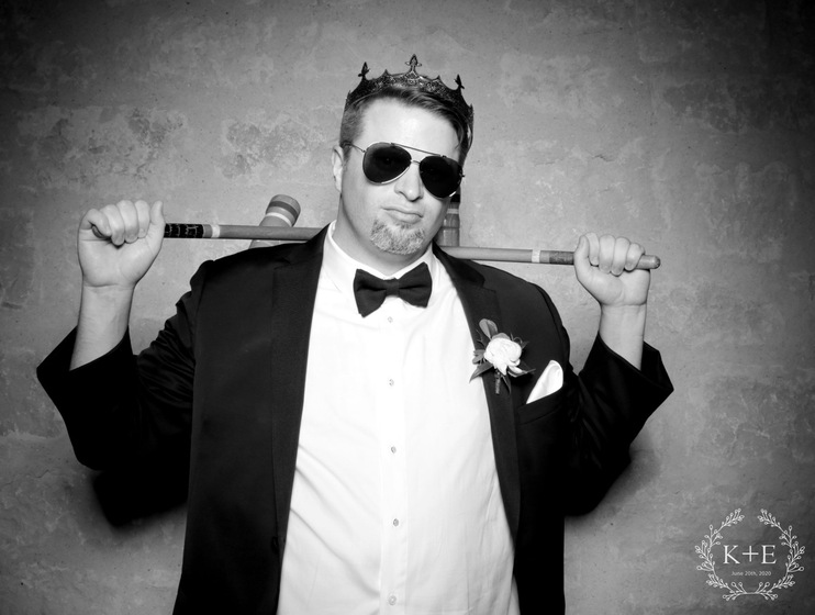 Fotably Vintage Photo Booth wedding vendor photo