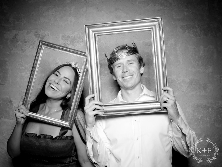 Fotably Vintage Photo Booth wedding vendor photo